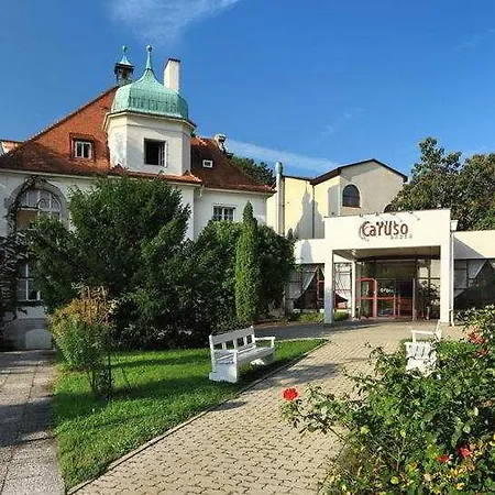 Отель Caruso
